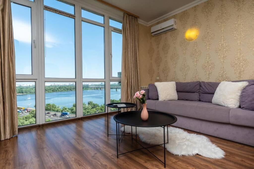 Apartments With Crazy Panoramic View Of The Dniepr Kyjev Exteriér fotografie